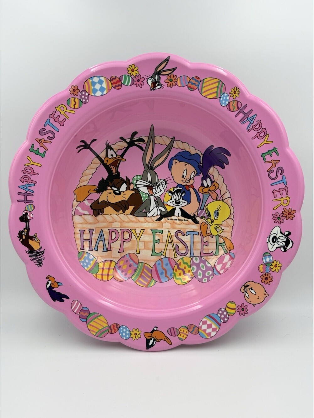 Vintage 1996 Warner Brothers Looney Tunes Happy Easter Pink Plastic Bowl 15" USA